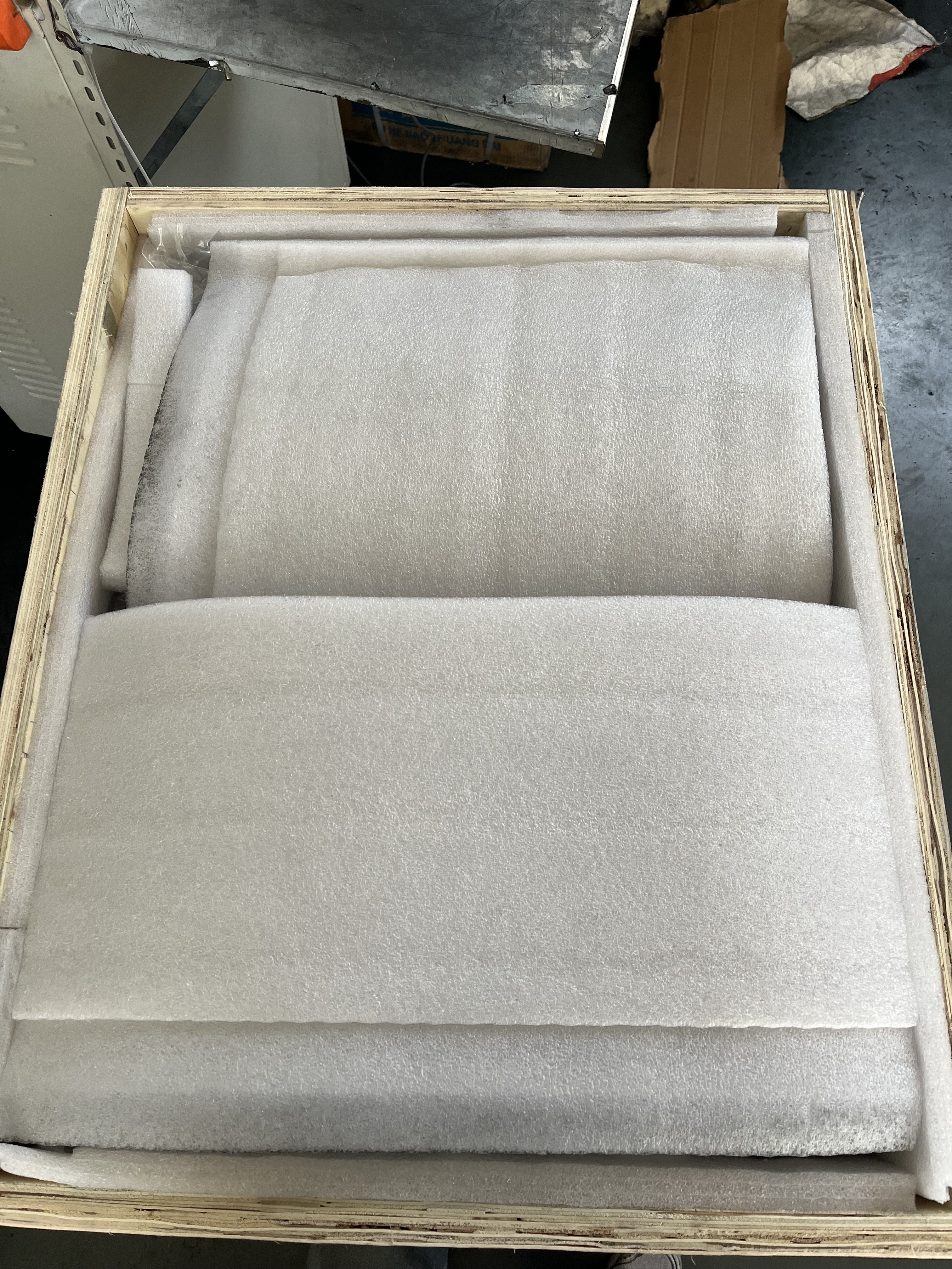 Graphite ring packed in wooden case with expanded polystyrene foam